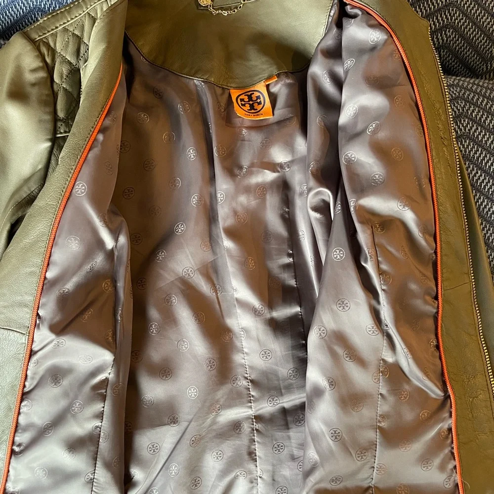 Tory Burch XL Leather Jacket Quilted Taupe/Gray Moto Style EUC - Picture 9 of 12